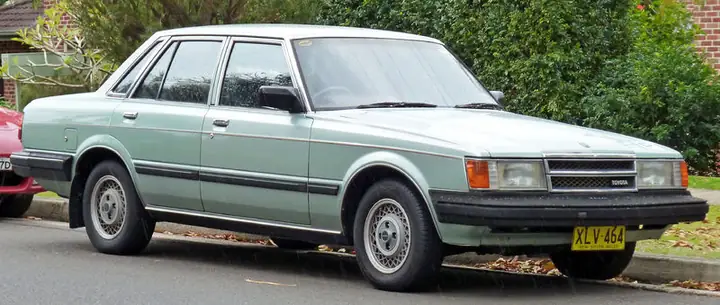 1983 Toyota Cressida – Tổng Quan Chi Tiết Về Mẫu Sedan Nhật Bản Huyền Thoại