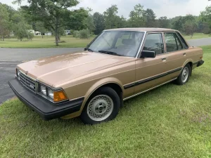 1983 Toyota Cressida – Tổng Quan Chi Tiết Về Mẫu Sedan Nhật Bản Huyền Thoại