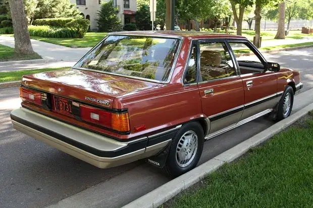 Thông Tin Chi Tiết Về 1984 Toyota Camry: Lịch Sử, Thông Số Và Bảo Trì