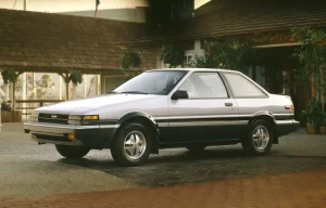 1984 Toyota Corolla: Tổng Quan Chi Tiết Về Mẫu Xe Huyền Thoại