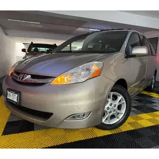 1985 Toyota Sienna: Câu Chuyện Về Một Biểu Tượng Đầy Huyền Bí Và Thực Tế Thị Trường