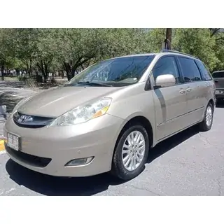 1985 Toyota Sienna: Câu Chuyện Về Một Biểu Tượng Đầy Huyền Bí Và Thực Tế Thị Trường