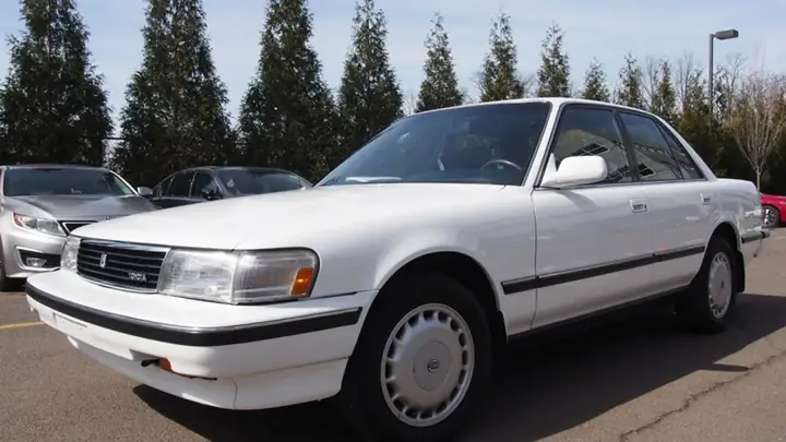 1989 Toyota Cressida: Tổng Quan Chi Tiết Về Mẫu Sedan Huyền Thoại