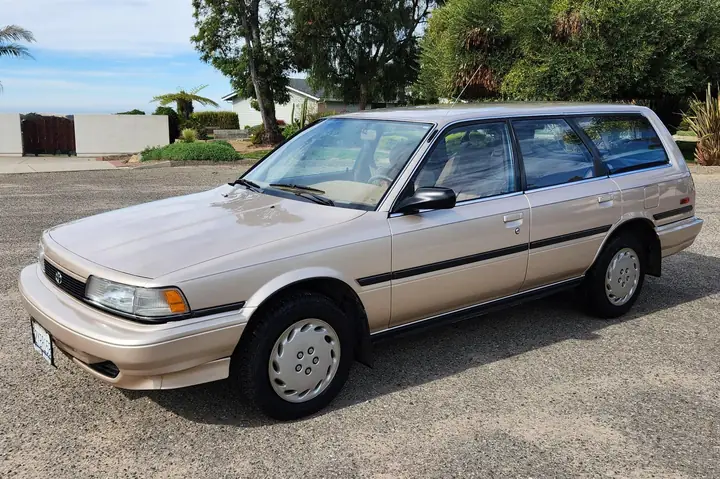 1991 Toyota Camry – Tổng Quan Chi Tiết Về Mẫu Xe Huyền Thoại 1991 Toyota Camry – Tổng Quan Chi Tiết Về Mẫu Xe Huyền Thoại