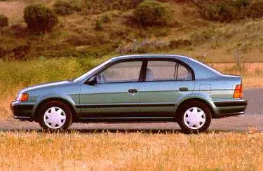 1994 Toyota Tercel – Đánh Giá Toàn Diện Và Những Điều Cần Biết Khi Sở Hữu Một Cô Xe Cũ Đầy Ký Ức 1994 Toyota Tercel – Đánh Giá Toàn Diện Và Những Điều Cần Biết Khi Sở Hữu Một Cô Xe Cũ Đầy Ký Ức