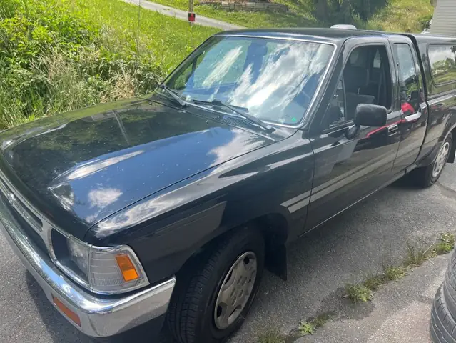 1994 Toyota Truck: Hành Trình Của Một Biệt Thự Đường Phố Và Những Bài Học Đáng Giá