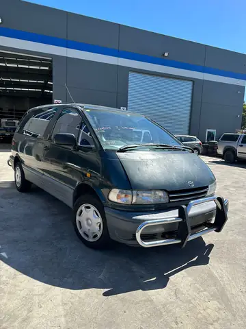 1995 Toyota Tarago: Đánh Giá Toàn Diện Một Cỗ Xe Gia Đình Đáng Tin Cậy 1995 Toyota Tarago: Đánh Giá Toàn Diện Một Cỗ Xe Gia Đình Đáng Tin Cậy
