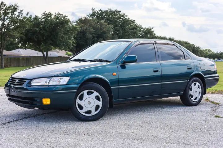 1997 Toyota Camry: Tổng Quan Chi Tiết Về Mẫu Xe Cũ, Bảo Trì Và Giá Trị Hiện Nay