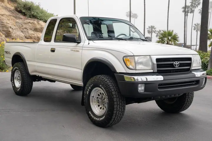 1999 Toyota Tacoma: Tổng Quan Chi Tiết Về Mẫu Xe Tải Nhẹ Năm 1999