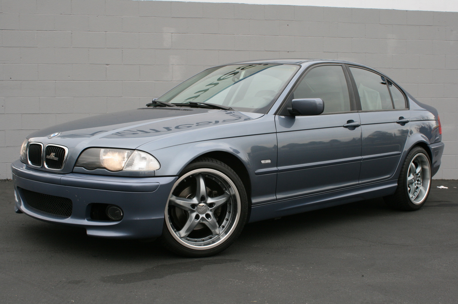 2001 BMW 3 Series 325i: Đánh Giá Chi Tiết, Thông Số Kỹ Thuật và Kinh Nghiệm Mua Xe Cũ 3 2001 bmw 3 series 325i - Hình 3