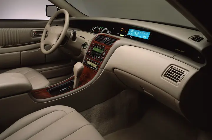 2001 Toyota Avalon – Tổng Quan Chi Tiết Về Mẫu Sedan Hạng Sang Của Toyota Năm 2001