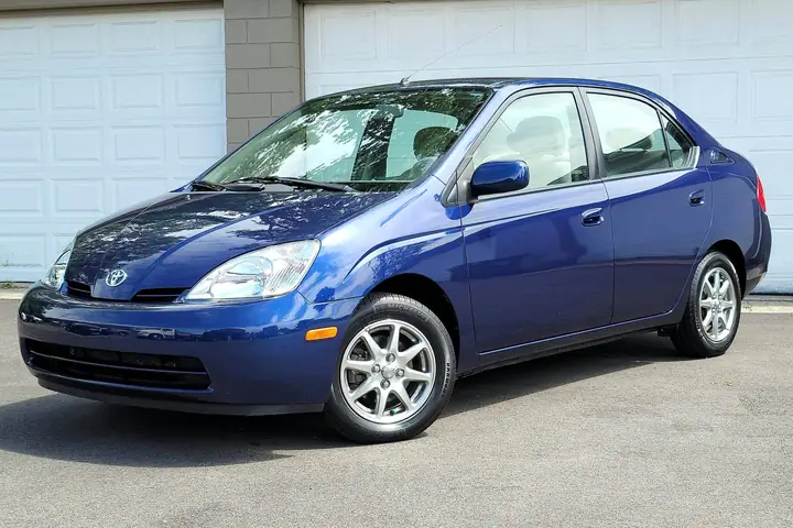 2003 Toyota Prius – Tổng Quan Chi Tiết Về Mẫu Xe Hybrid Đầu Tiên Của Toyota