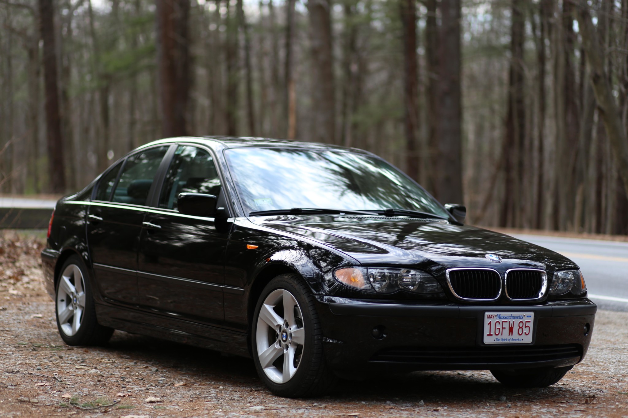 2005 BMW 325i: Đánh Giá Chi Tiết, Thông Số Kỹ Thuật Và Kinh Nghiệm Mua Xe Cũ 2 2005 bmw 325i - Hình 4