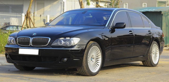 2005 BMW 750Li: Đánh Giá Chi Tiết Về “Ông Hoàng” Sedan Hạng Sang Thế Hệ E65/E66 3 2005 bmw 750li - Hình 3