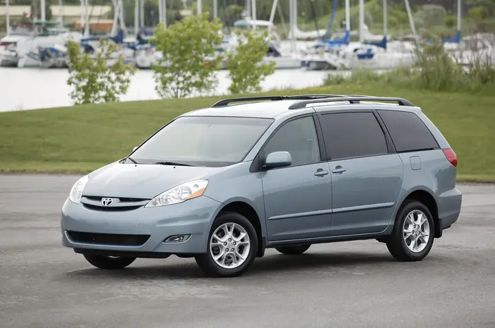 2006 Toyota Sienna: Tổng Quan, Thông Số Và Đánh Giá Toàn Diện