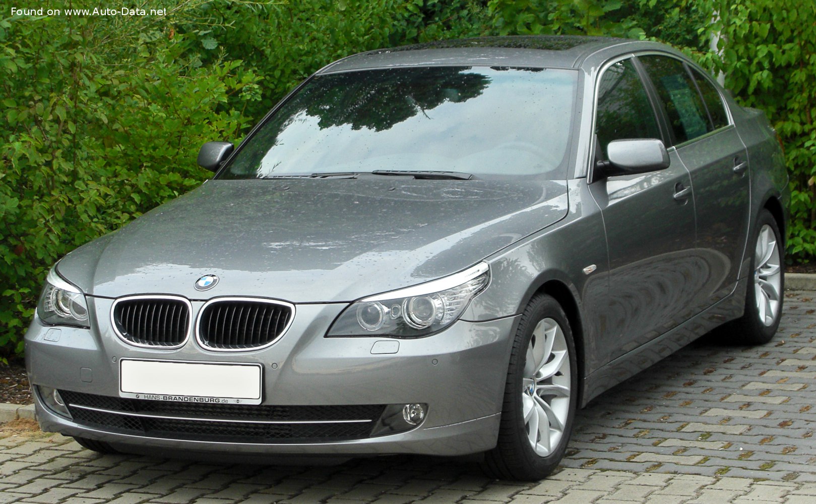 2007 BMW 520i: Đánh giá chi tiết, thông số kỹ thuật và kinh nghiệm mua xe 4 2007 bmw 520i - Hình 2