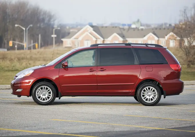 2007 Toyota Sienna: Đánh Giá Tổng Quan, Thông Số Và Trải Nghiệm