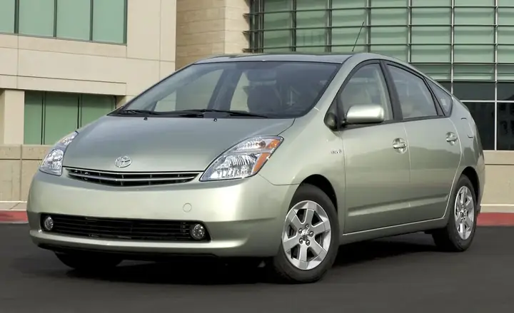 2008 Toyota Prius: Tổng Quan Chi Tiết Về Mẫu Xe Hybrid Đầu Tiên Của Thế Hệ Thứ Hai