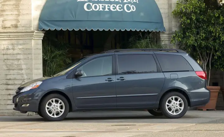 2009 Toyota Sienna – Đánh Giá Toàn Diện, Lợi Ích Và Những Điều Cần Biết Trước Khi Mua 2009 Toyota Sienna – Đánh Giá Toàn Diện, Lợi Ích Và Những Điều Cần Biết Trước Khi Mua