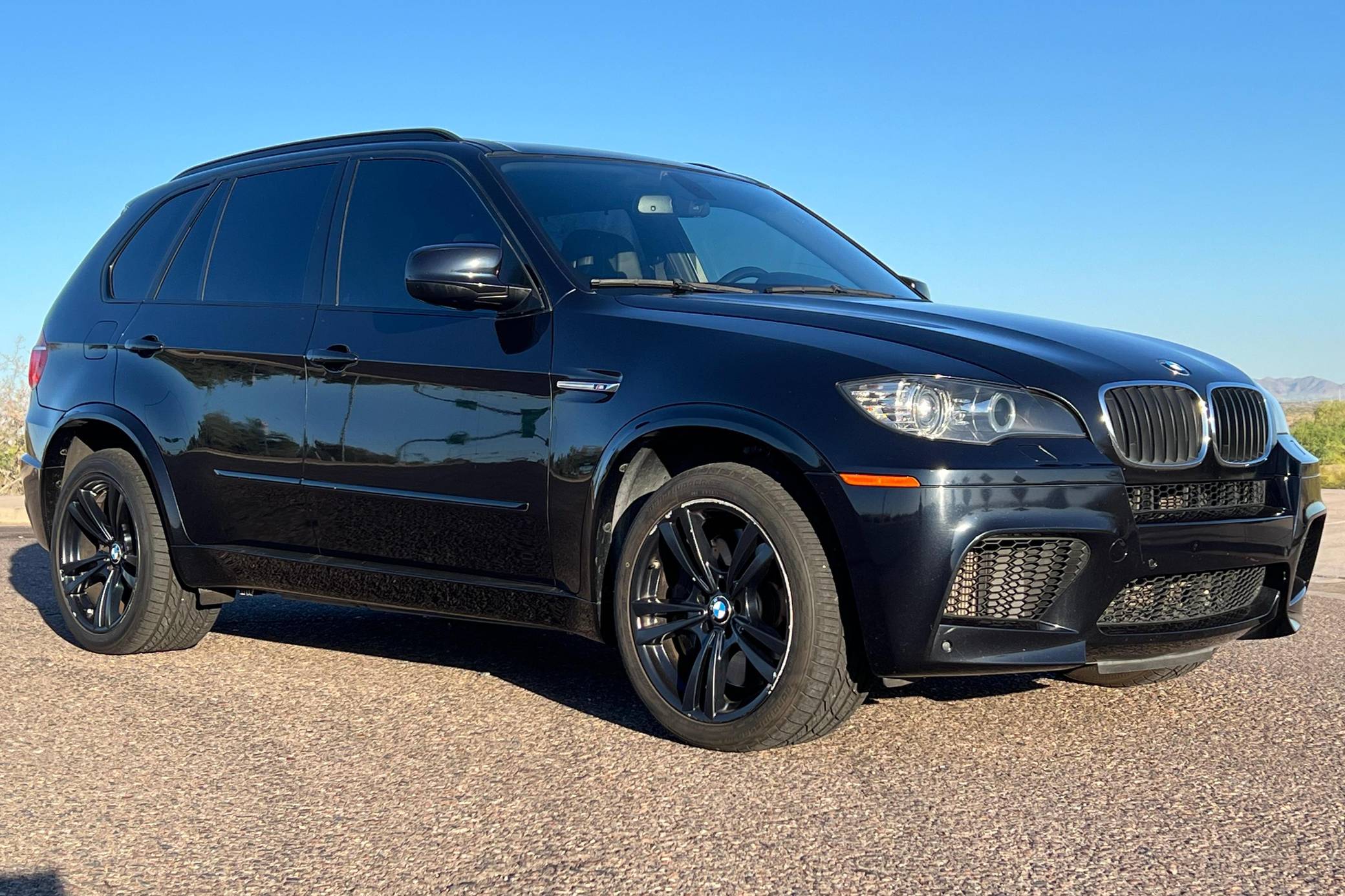 2011 BMW X5 M: Siêu SUV Hiệu Suất Cao Đáng Mua Nhất Trong Phân Khúc 3 2011 bmw x5 m - Hình 3