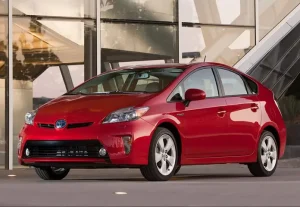 2015 Toyota Prius: Đánh Giá Tổng Quan Và Thông Số Chi Tiết