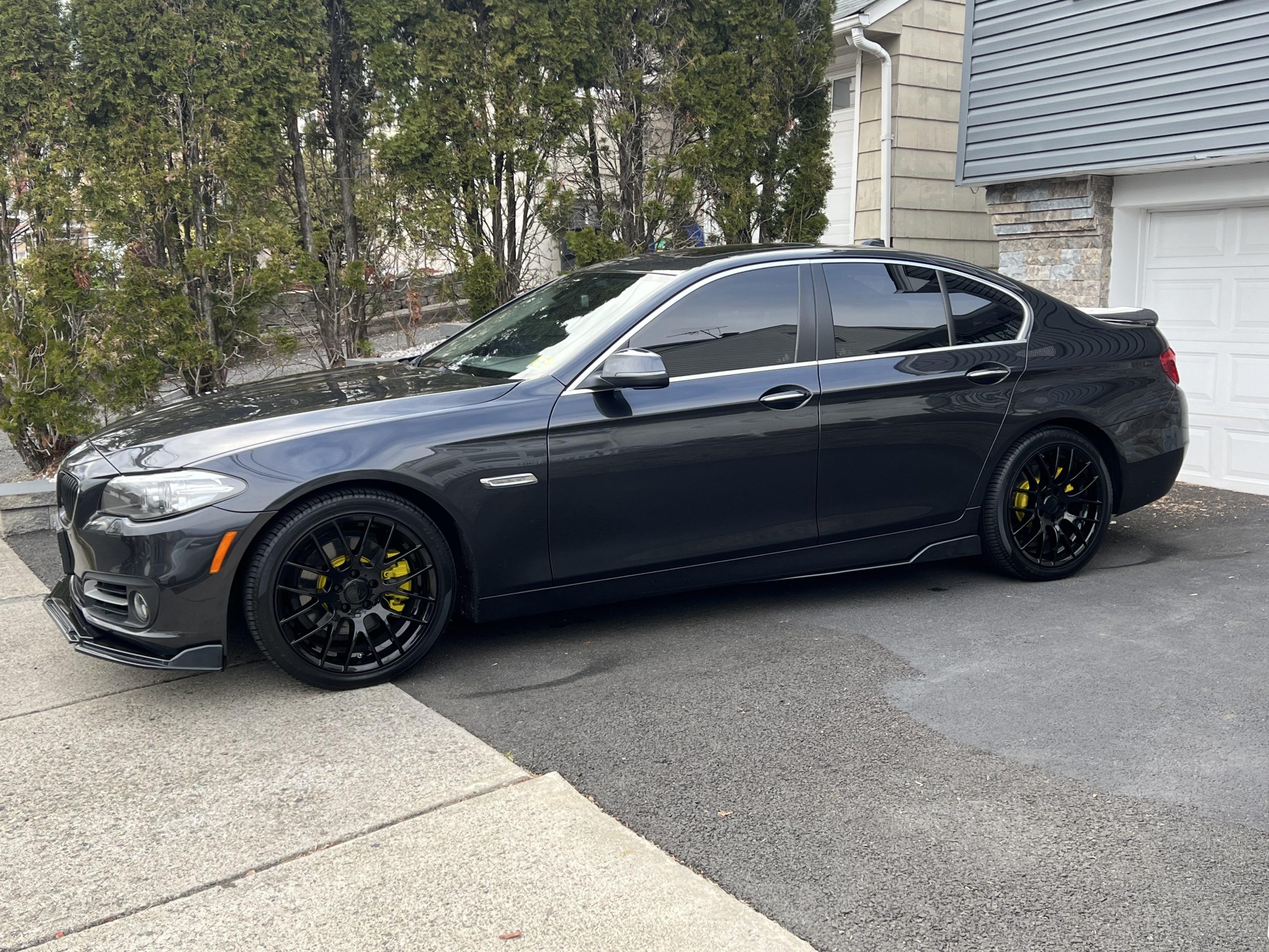 2016 BMW 528i: Đánh Giá Chi Tiết, Thông Số Kỹ Thuật Và Kinh Nghiệm Mua Xe 3 2016 bmw 528i - Hình 3