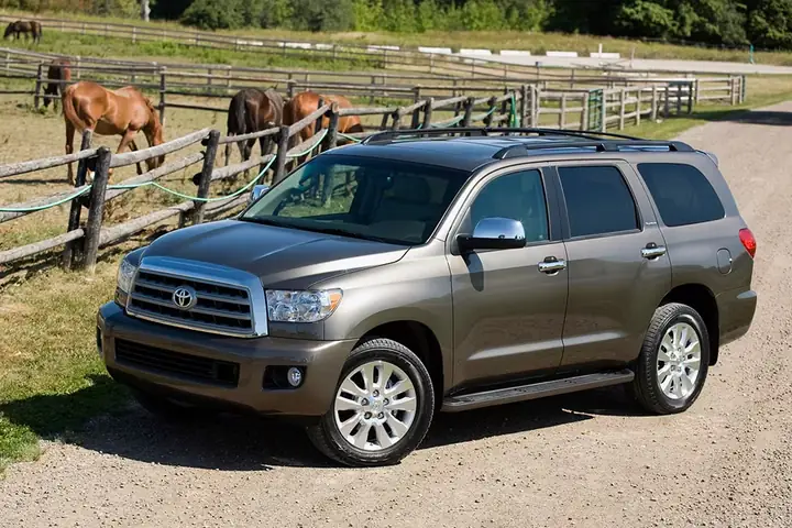 2017 Toyota Sequoia – Đánh Giá Toàn Diện Từ Thiết Kế Đến Trải Nghiệm Lái 2017 Toyota Sequoia – Đánh Giá Toàn Diện Từ Thiết Kế Đến Trải Nghiệm Lái