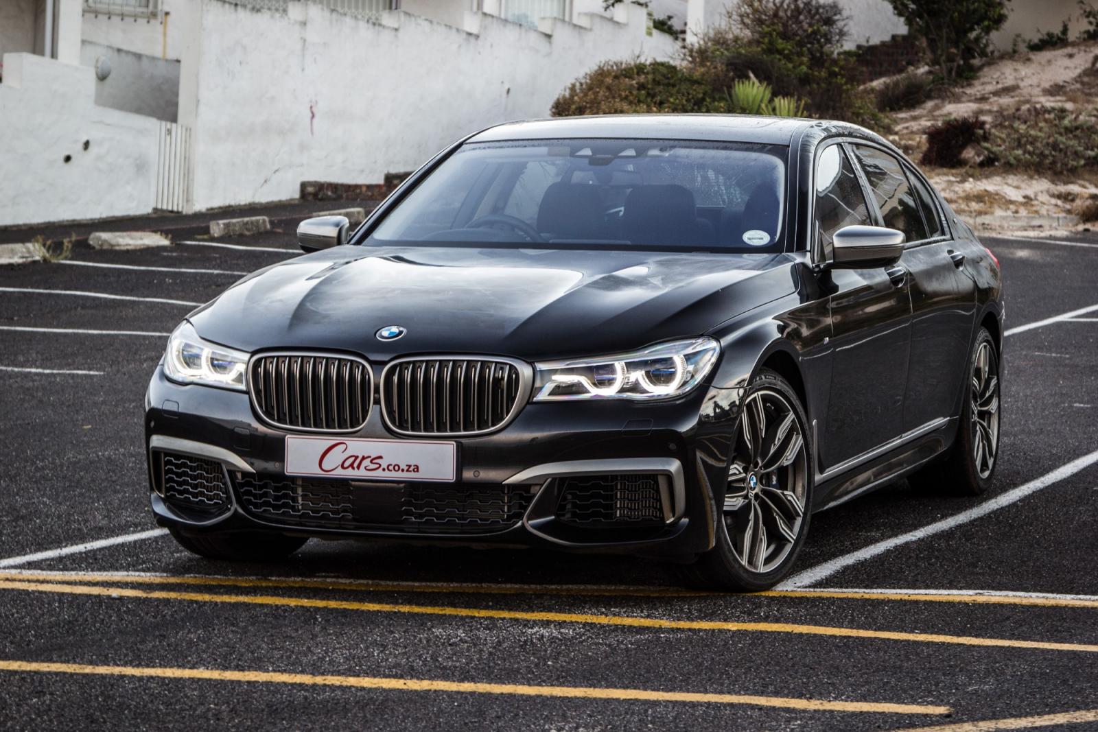 2018 BMW 760Li: Đỉnh Cao Xa Xỉ Và Hiệu Năng V12 Đáng Kinh Ngạc 4 2018 bmw 760li - Hình 2