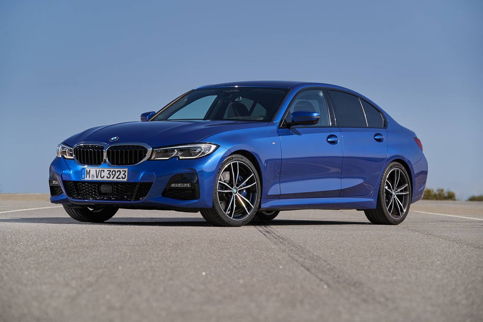 2020 BMW 3 Series: Đánh giá toàn diện từ thiết kế đến vận hành cho người đam mê 2 2020 bmw 3 series - Hình 3