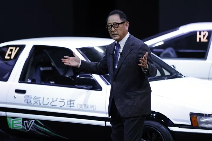 Aika Yoshioka Và Toyota: Hành Trình Đam Mê Cùng Thương Hiệu Ô Tô Hàng Đầu Aika Yoshioka Và Toyota: Hành Trình Đam Mê Cùng Thương Hiệu Ô Tô Hàng Đầu