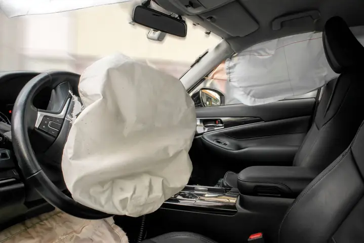 Airbag Toyota Trong Tai Nạn Giao Thông: Hiểu Rõ Cơ Chế, Lợi Ích Và Những Lưu Ý Quan Trọng Airbag Toyota Trong Tai Nạn Giao Thông: Hiểu Rõ Cơ Chế, Lợi Ích Và Những Lưu Ý Quan Trọng