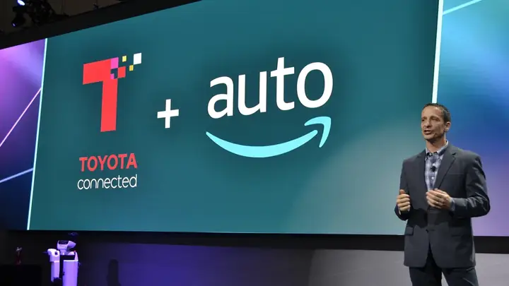 Amazon Alexa Và Toyota: Cách Hai Thế Giới Công Nghệ Giao Thoa Để Tạo Ra Trải Nghiệm Lái Xe Thông Minh Amazon Alexa Và Toyota: Cách Hai Thế Giới Công Nghệ Giao Thoa Để Tạo Ra Trải Nghiệm Lái Xe Thông Minh