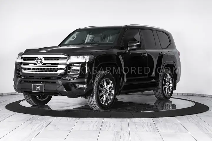 Armored Toyota: Tổng Quan Về Các Dòng Xe Bọc Thép An Toàn Và Bền Bỉ