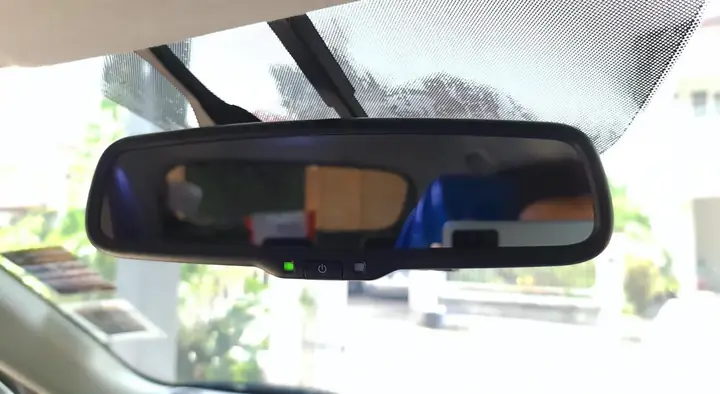 Gương Chiếu Hậu Tự Động Chống Chói Cho Mazda 3 Tại Hà Nội: Nâng Tầm Trải Nghiệm Lái Xe
