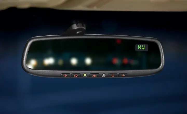 Gương Chiếu Hậu Tự Động Chống Chói Cho Mazda 3 Tại Hà Nội: Nâng Tầm Trải Nghiệm Lái Xe