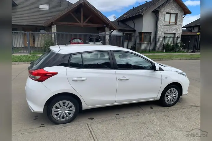 Mua Xe Ô Tô Cũ Toyota: Hướng Dẫn Chi Tiết Để Đánh Giá, Lựa Chọn Và Sở Hữu Xe Đáng Tin Cậy