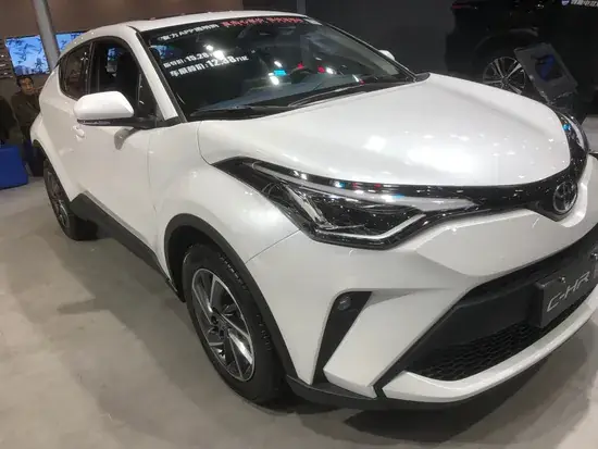 Bán Toyota C‑hr: Chiến Lược Thành Công Và Những Điều Khách Hàng Cần Biết Khi Mua Xe Bán Toyota C‑hr: Chiến Lược Thành Công Và Những Điều Khách Hàng Cần Biết Khi Mua Xe