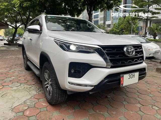 Bán Toyota Fourtuner: Cơ Hội Đầu Tư Và Sở Hữu Xe Đẳng Cấp Cho Người Yêu Xe