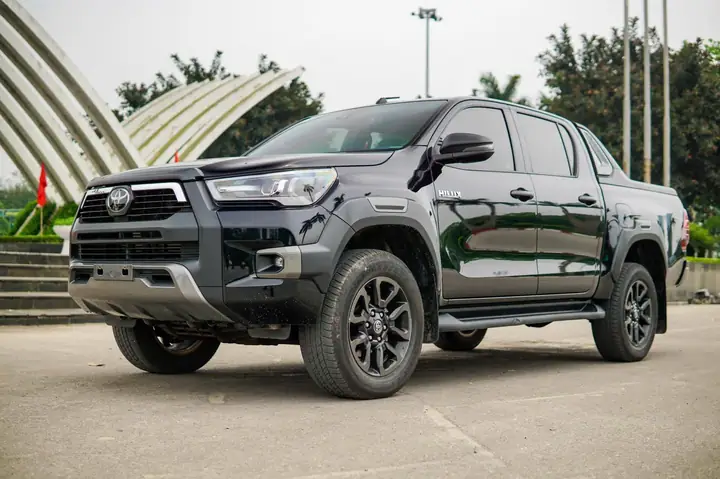 Hướng Dẫn Chi Tiết Khi Bán Toyota Hilux : Những Điều Cần Biết Trước Khi Giao Dịch