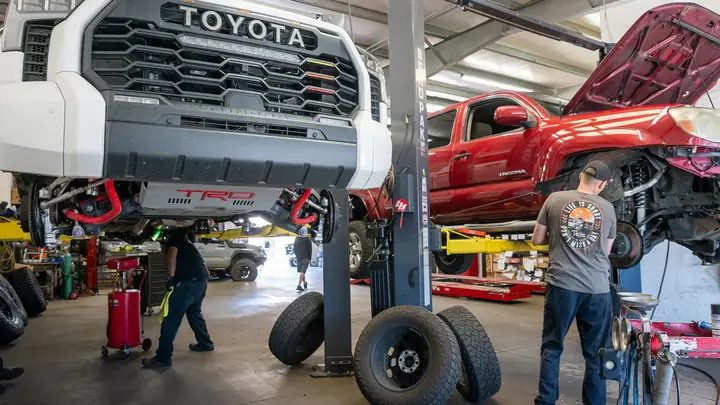 Những Địa Chỉ Toyota Đáng Tin Cậy Nhất: Top Các Cửa Hàng Dịch Vụ Và Bảo Dưỡng Toyota Hàng Đầu Những Địa Chỉ Toyota Đáng Tin Cậy Nhất: Top Các Cửa Hàng Dịch Vụ Và Bảo Dưỡng Toyota Hàng Đầu
