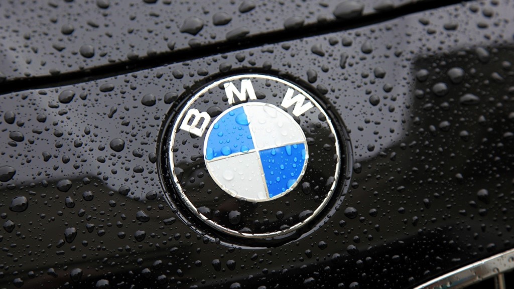 Biểu Tượng BMW: Ý Nghĩa, Lịch Sử Và Những Điều Ít Ai Biết Về Logo Huyền Thoại 1 bieu tuong bmw - Hình 4