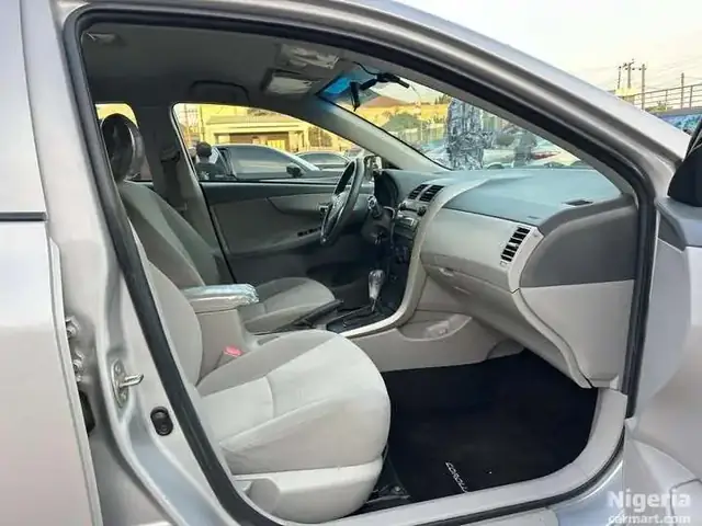 Bisque Interior Toyota: Thiết Kế Nội Thất Sang Trọng Và Tiện Nghi