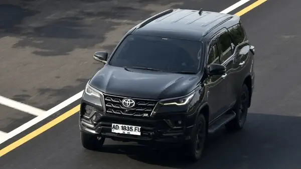 Black Toyota: Tất Cả Những Điều Bạn Cần Biết Về Xe Hơi Thân Thiện, Đẳng Cấp Và Độ Bảo Mật Cao