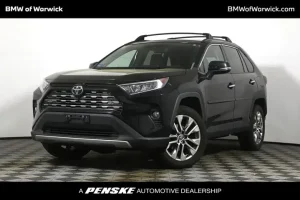 Black Toyota Warwick – Sự Kết Hợp Hoàn Hảo Giữa Sang Trọng Và Hiệu Suất