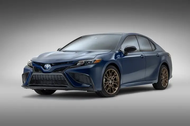Blue Toyota Camry – Biểu Tượng Của Sự Sang Trọng Và Đẳng Cấp Trên Mọi Địa Hành Blue Toyota Camry – Biểu Tượng Của Sự Sang Trọng Và Đẳng Cấp Trên Mọi Địa Hành
