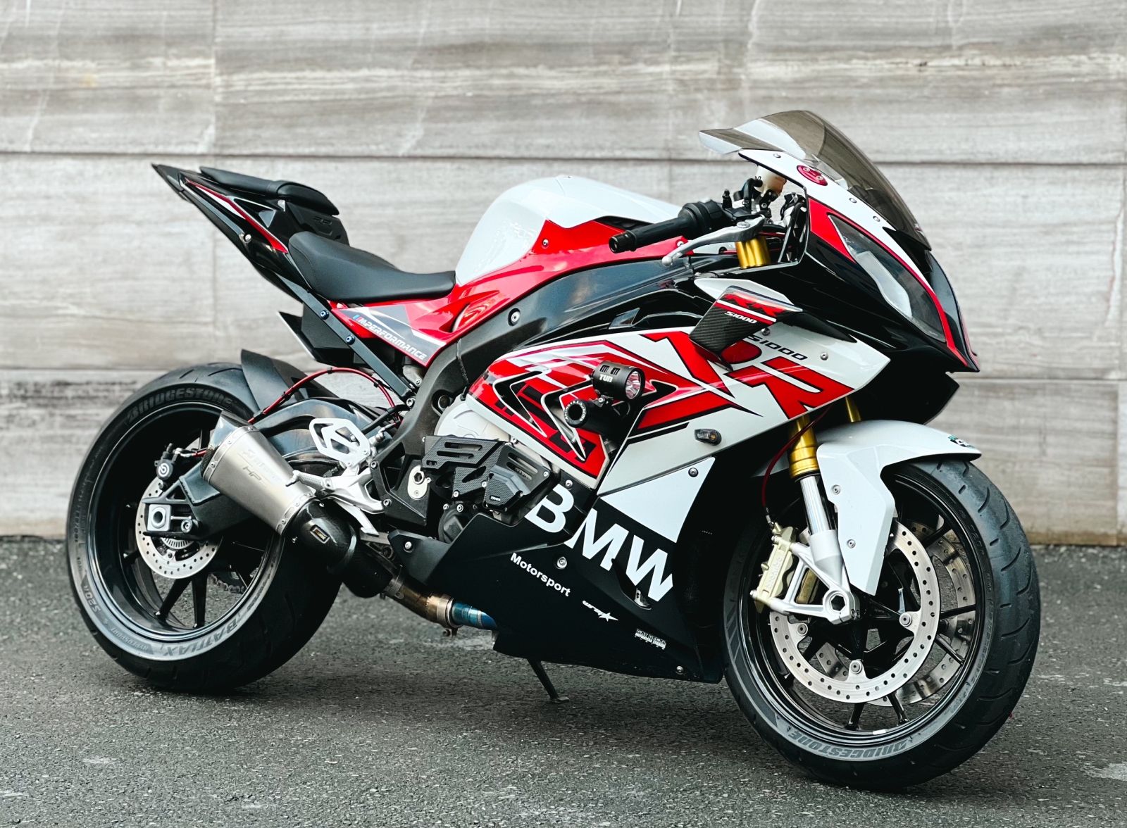 BMW 1000RR 2019: Đỉnh Cao Công Nghệ Và Hiệu Suất Trên Mọi Cung Đường 4 bmw 1000rr 2019 - Hình 2