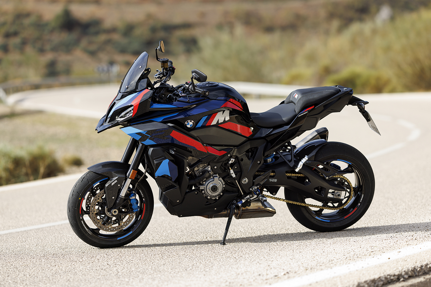 BMW 1000XR: Đẳng Cấp Adventure Sport Vượt Thời Gian 3 bmw 1000xr - Hình 2