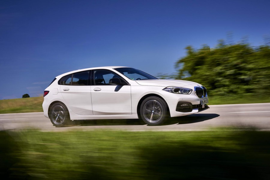 BMW 118d: Đánh giá chi tiết từ động cơ, vận hành đến chi phí sử dụng 5 bmw 118d - Hình 1