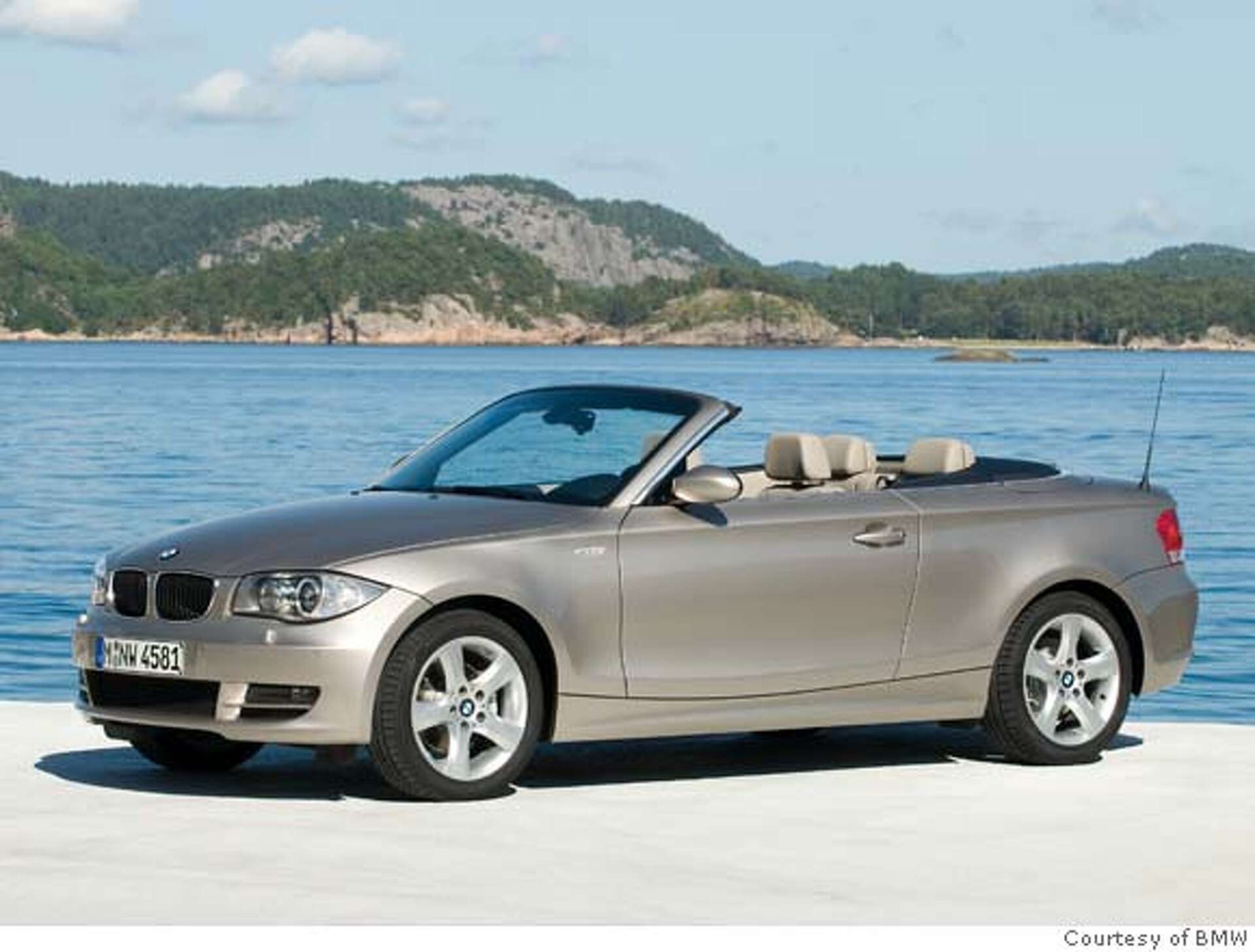 bmw 128i convertible - Hình 2