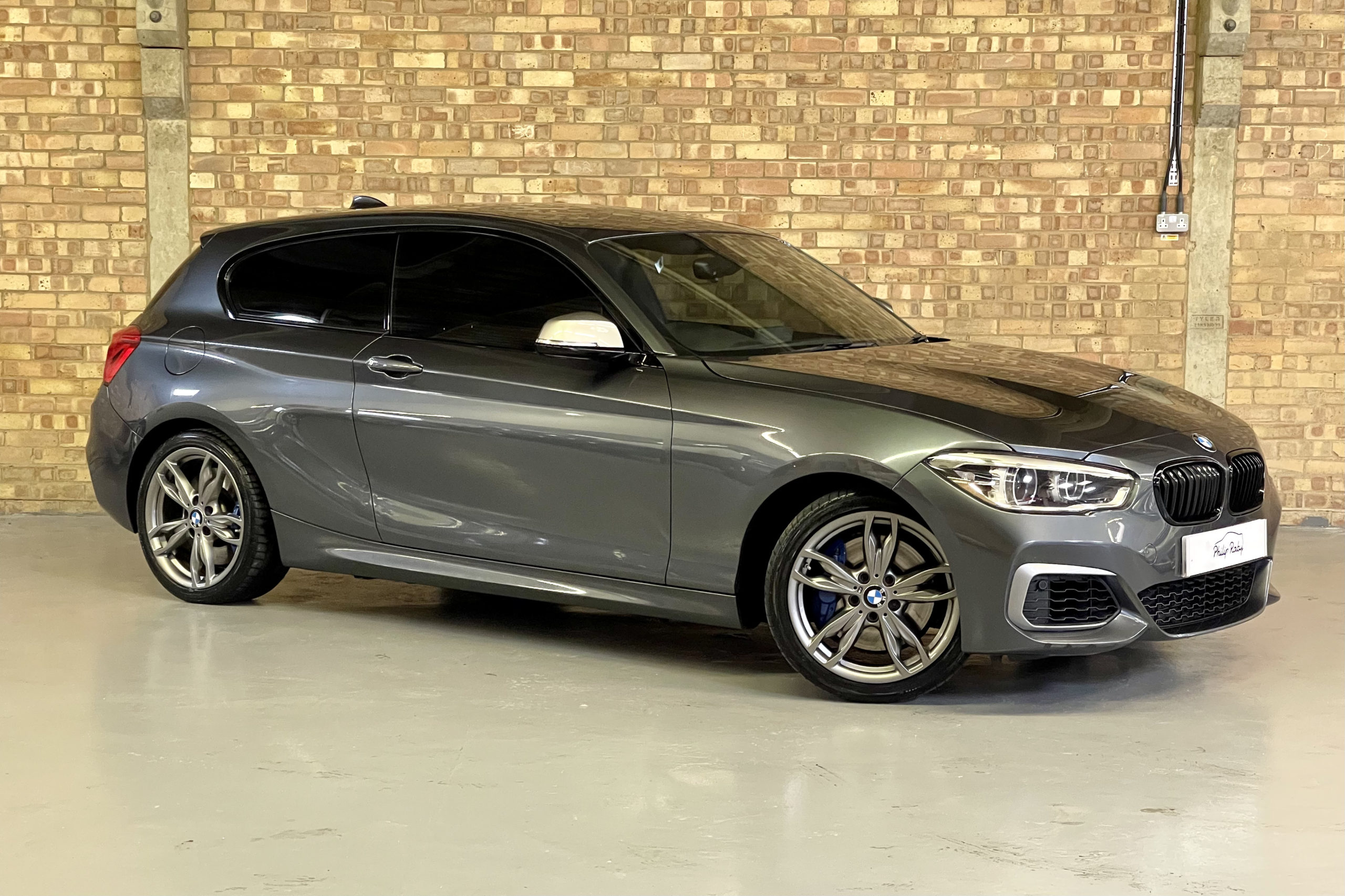 bmw 140i - Hình 3